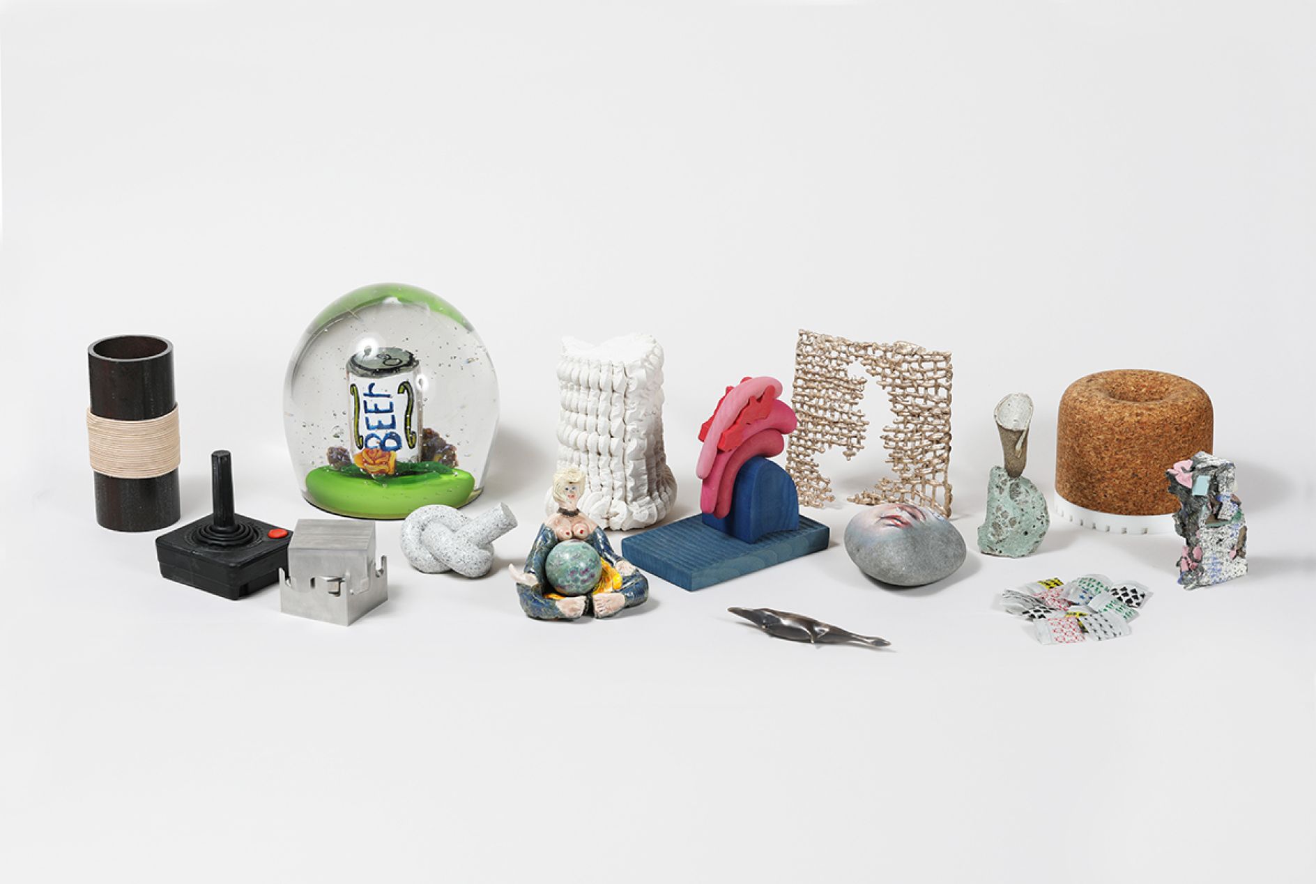 The Paperweight Show 100 unusual paperweights that push the boundaries