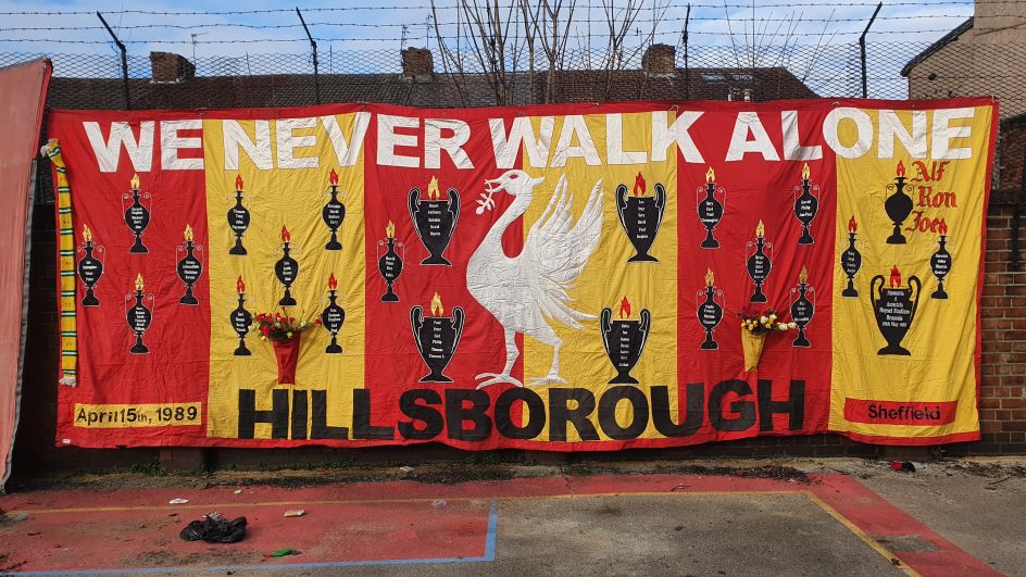 Hillsborough Memorial Banner (HMB). Created in 2009 by Peter Carney & Christine Waygood as successor to the original HMB which was created by Peter & friends in the week following the disaster in 1989. (2009) Peter Carney
