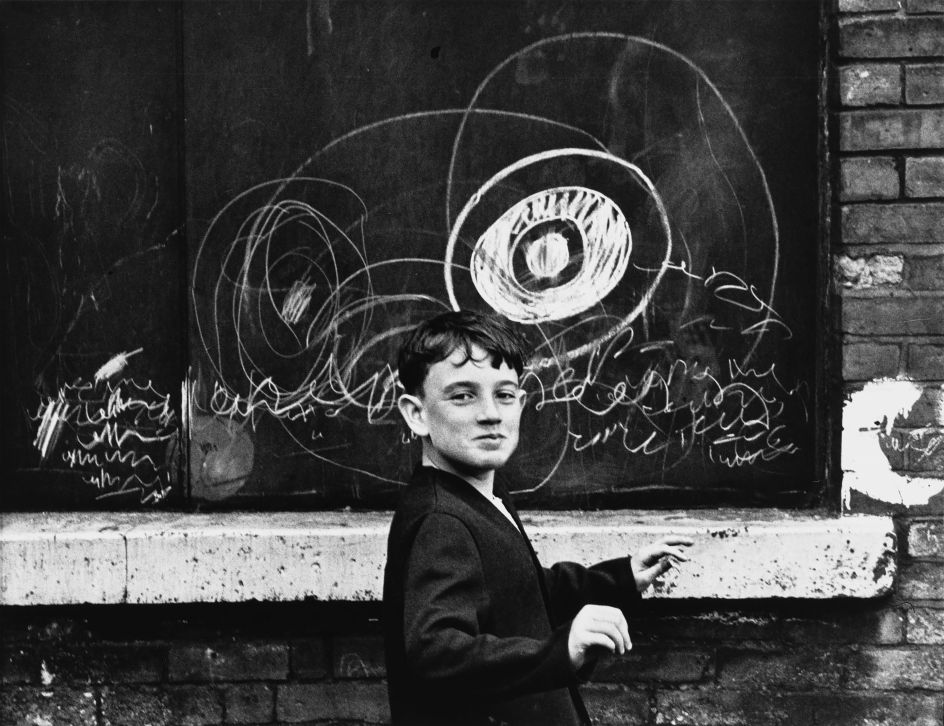 Shirley Baker Manchester, 1967 © Estate of Shirley Baker, Courtesy of The Photographers’ Gallery