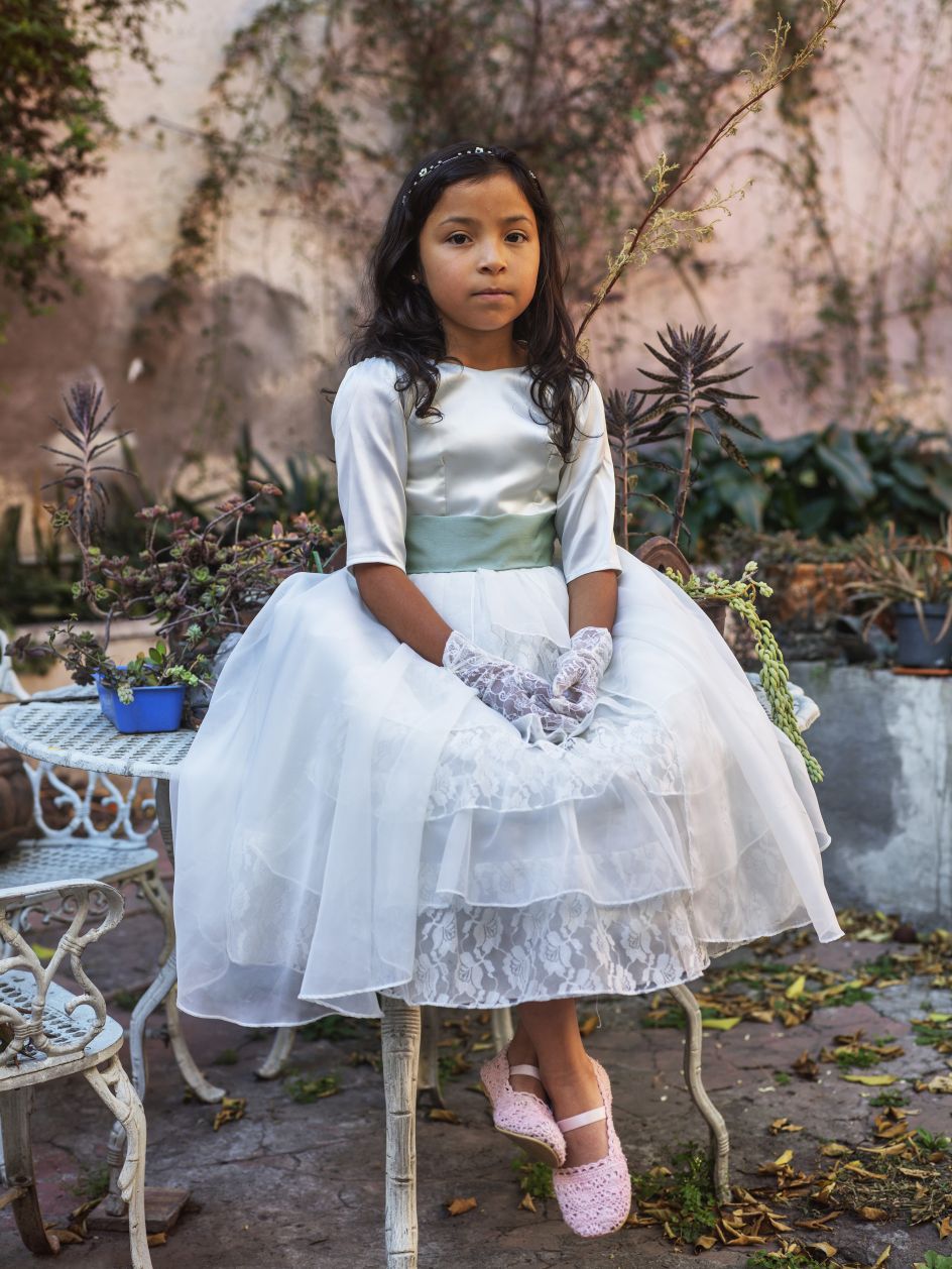 First Communion, Mexico City, 2019 © Pieter Hugo courtesy Huxley Parlour Gallery