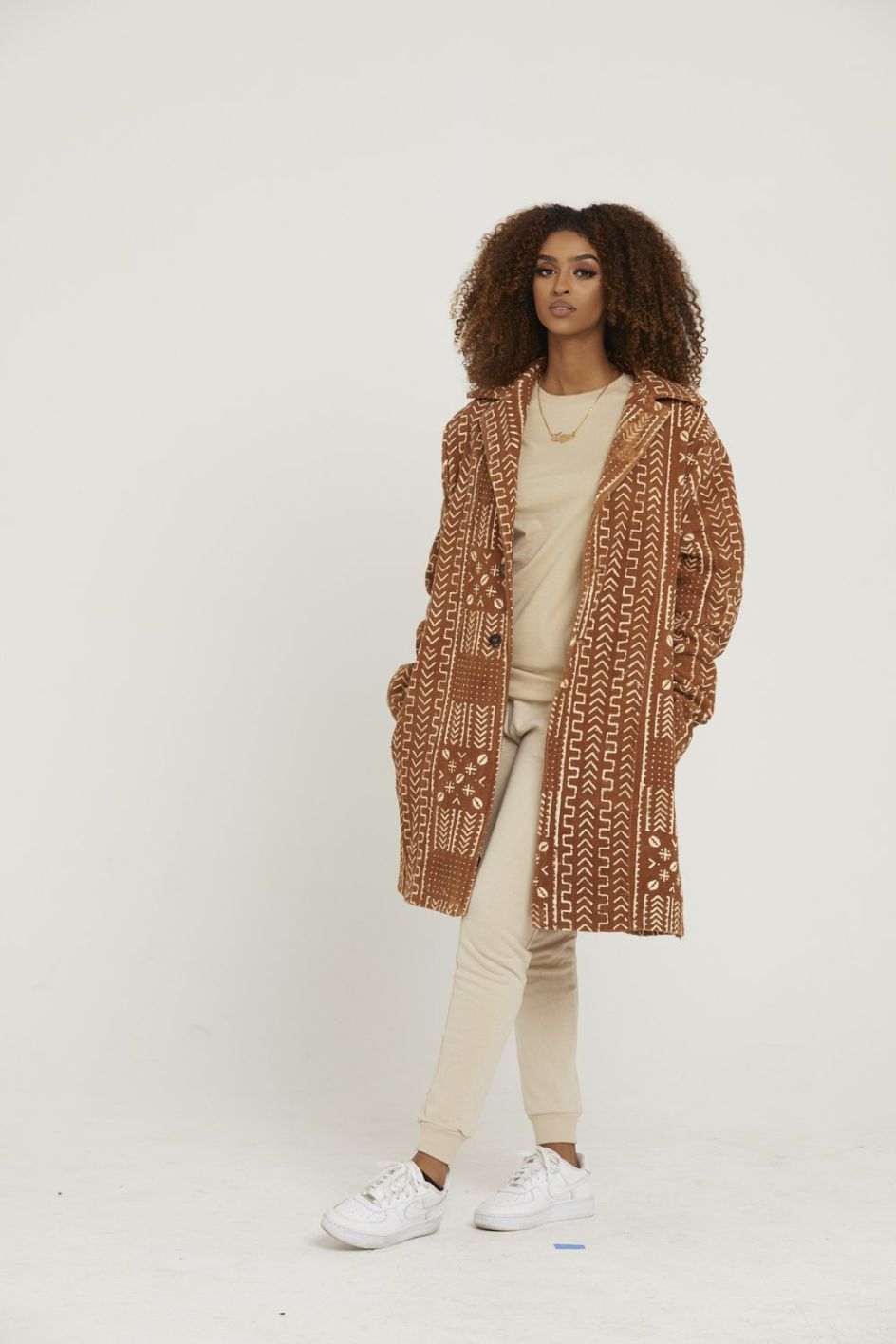 © Ade Dehye. Photographer: Darrin Baldridge.