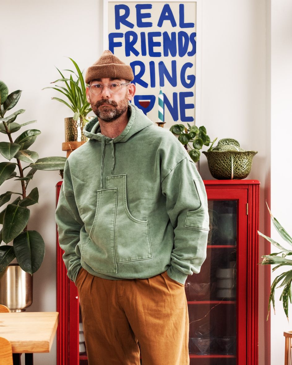 [Chris Hartley](https://www.instagram.com/mrchrishartley/)