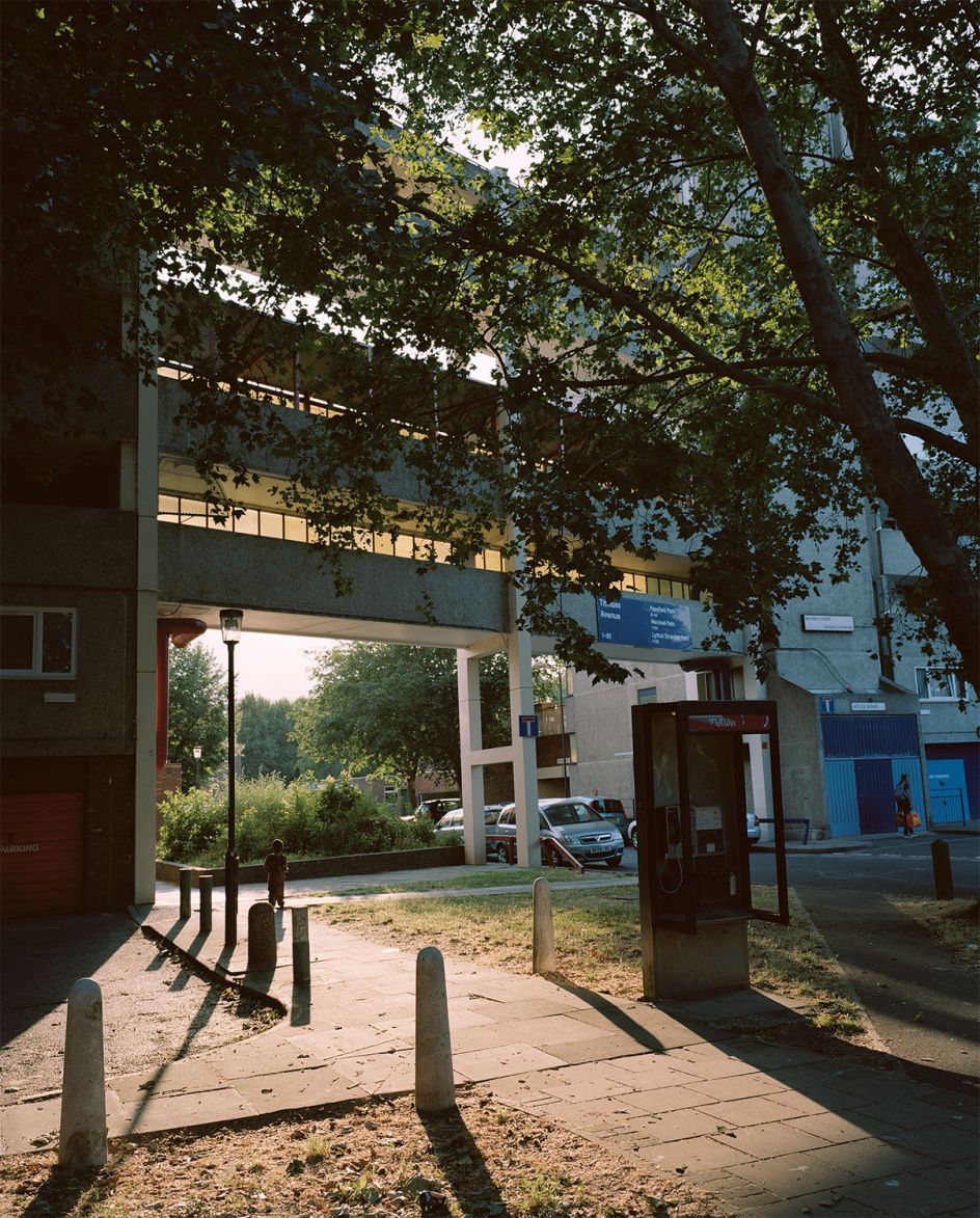Titmuss Avenue, The Moorings. 2018 Photography © Tara Darby
