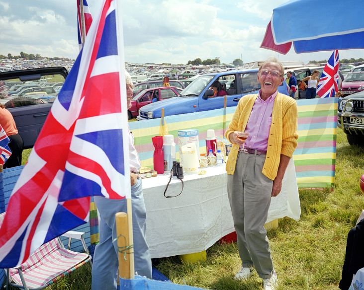 Picnic in the car park on Derby Day at Epson Downs Racecourse, June 2001 © Peter Dench