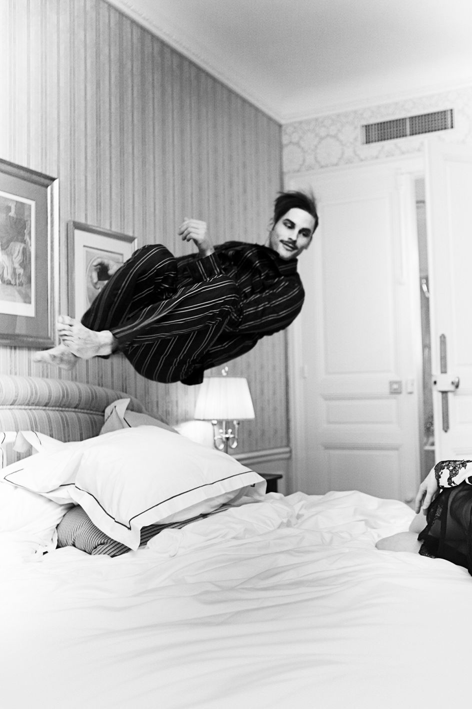 Samuel’s perfect jump, Hotel Westminster Paris, 2012 © Esther Haase
