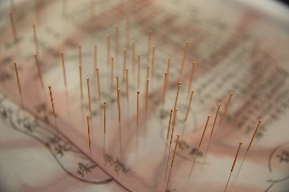 Zhang Yanzi, Secret Path, 2018. silk and ink on paper, 50 x 50 x 8cm. Courtesy of the artist and Galerie Ora-Ora