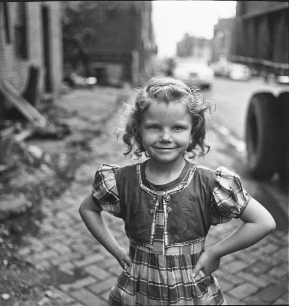 Untitled Pittsburgh 1950 © Elliott Erwitt / Magnum Photos Courtesy: Carnegie Library of Pittsburgh
