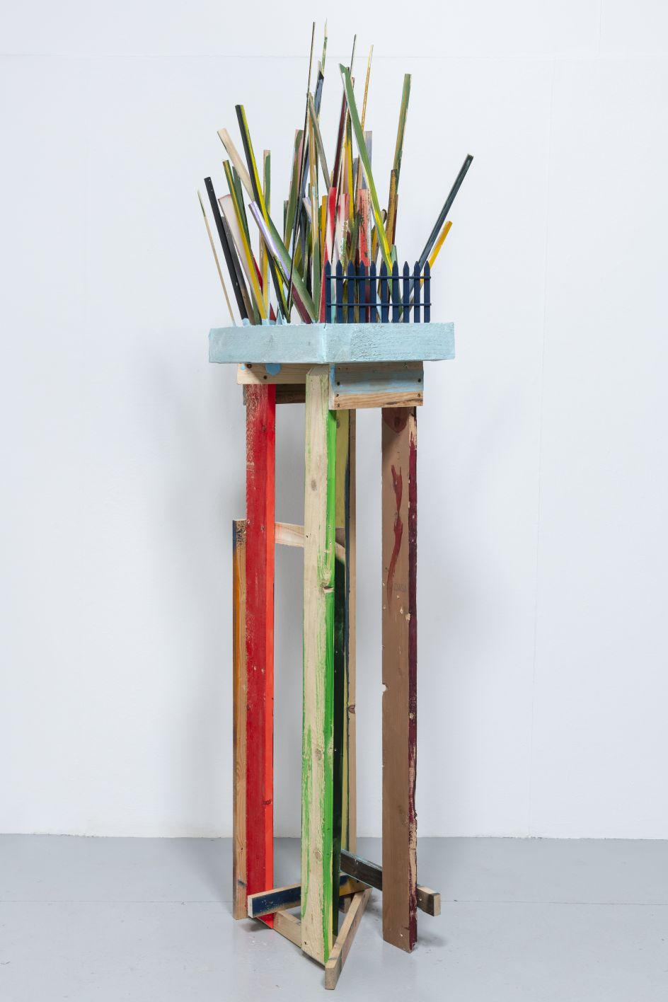 KAIM, 2019 Wood Construction Timber, Plaster and Paint 207 x 32 x 51cm