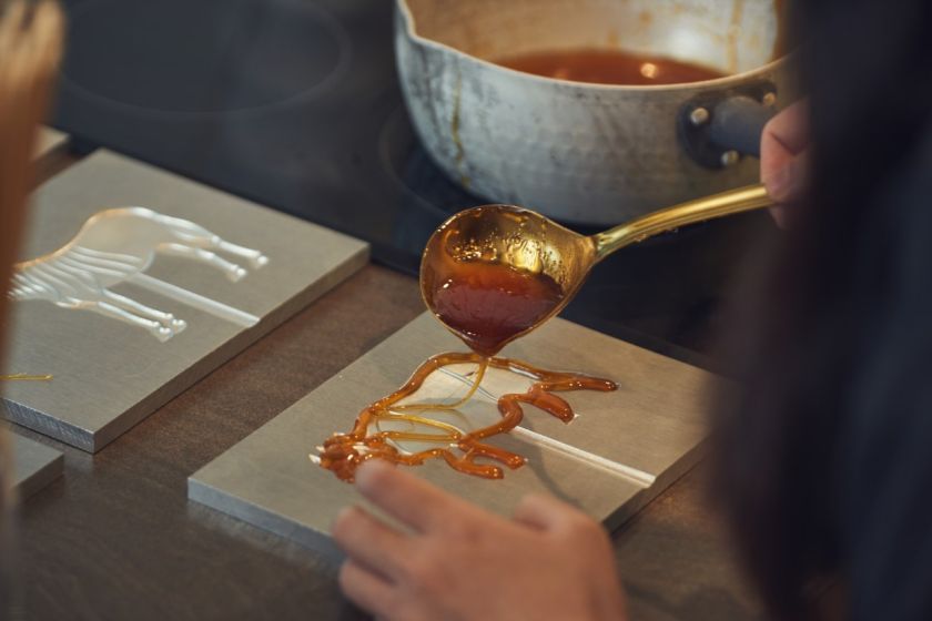 UAL student Shihui Li highlights animal extinction through sugar-spun folk art