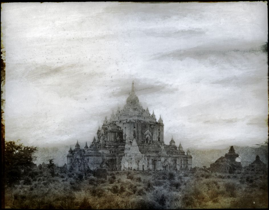 Thomas Ruff (b. 1958) Tripe_08 (Pugahm Myo. Thapinyu Pagoda) C-type print 2018 © Courtesy of Thomas Ruff and David Zwirner Gallery