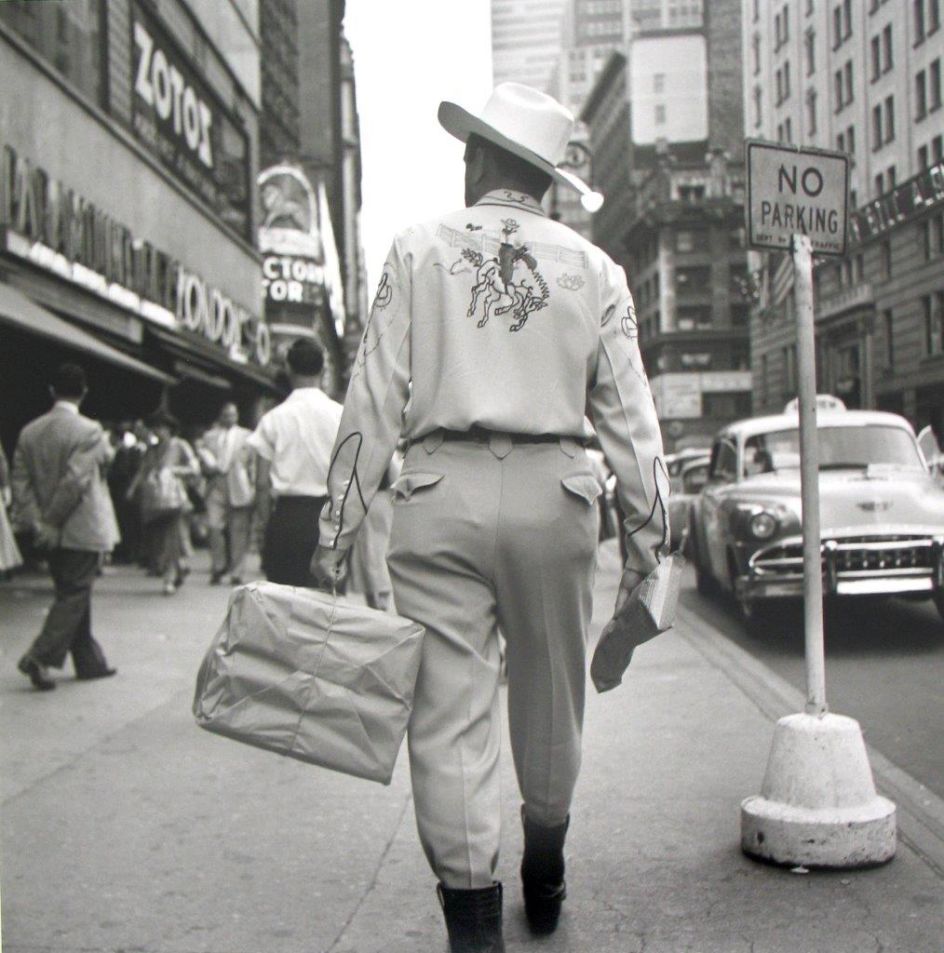 ©Estate of Vivian Maier/Maloof Collection, Courtesy Howard Greenberg Gallery, New York