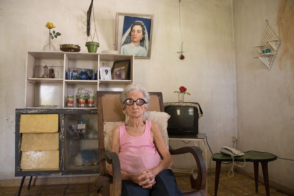 Carmen Sajeras, is an 85 years old lady who was born in Cuba, from an Spanish emigrant family although she feels 100% percent Cuban, she stills live in a nostalgic of the years before the Revolution and imagining how hers family used to live in Spain | © Anisleidy Martínez Fonseca, Cuba, Shortlist, Open, Portraits, 2017 Sony World Photography Awards