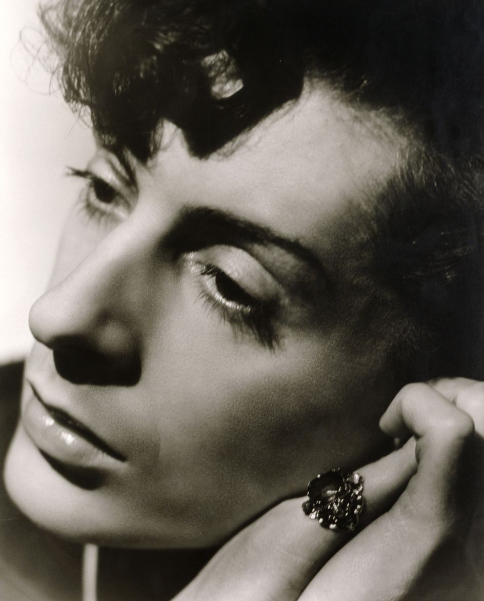 Angus McBean (1904-1990)  Quentin Crisp  1941  Bromide print  National Portrait Gallery (London, UK)  © Estate of Angus McBean / National Portrait Gallery, London