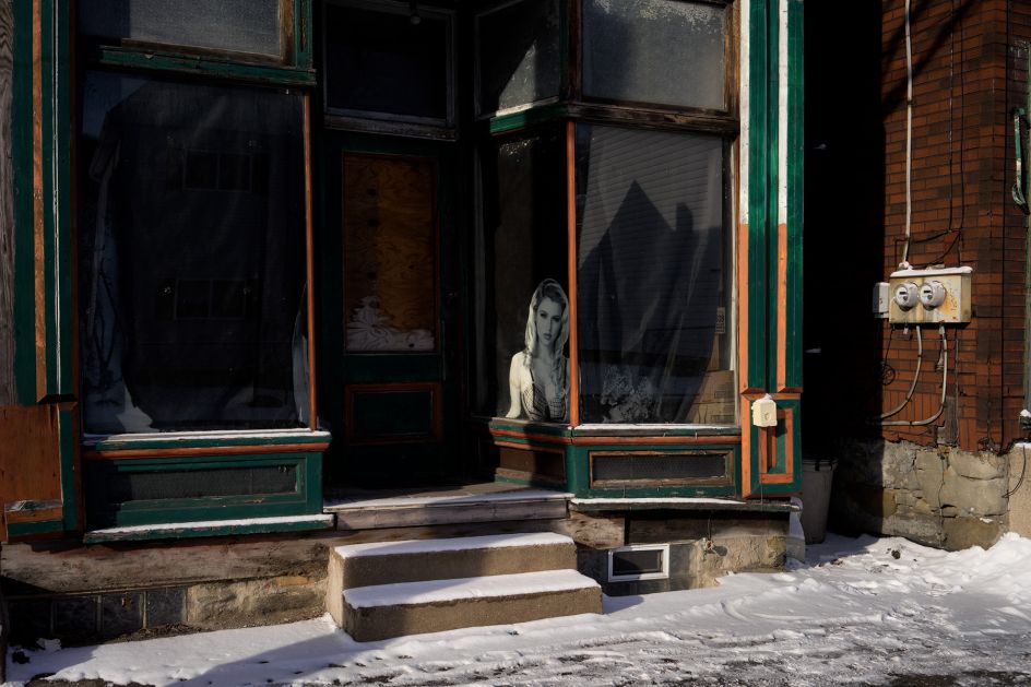 Photograph by Niko J. Kallianiotis, America in a Trance