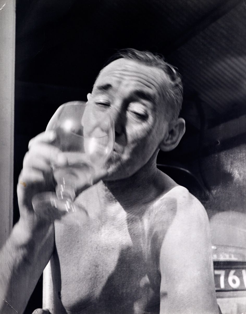 John Deakin in characteristic pose, 1960s, photographed by Daniel Farson