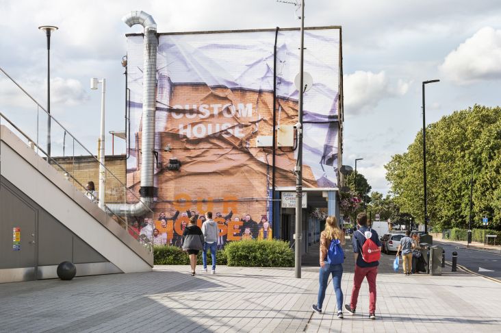 Custom House Is Our House, 2019, Jessie Brennan (Part of the year-long series Making Space) Commissioned by the Royal Docks Team, a joint initiative by the Mayor of London and the Mayor of Newham. Produced and curated by UP Projects.  Photo by Thierry Bal. Via Creative Boom submission.