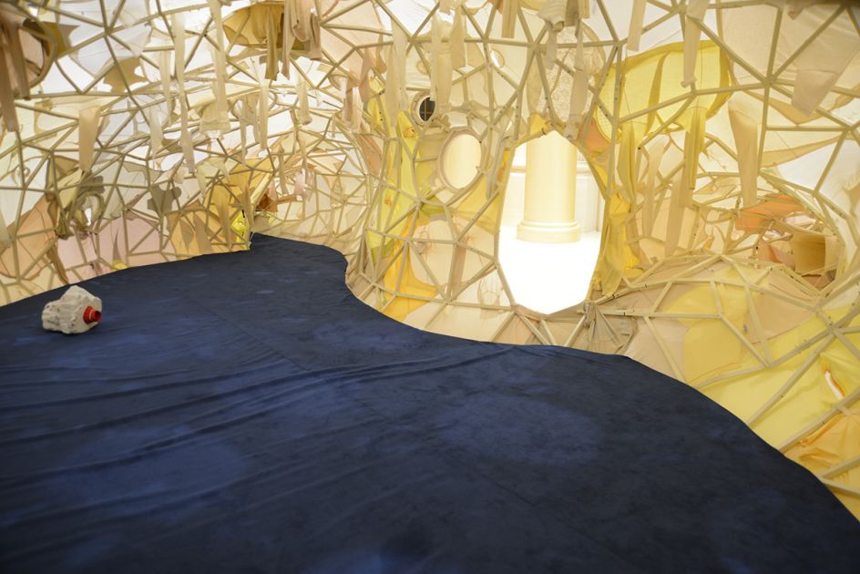 Yin Xiuzhen, Digestive Cavity