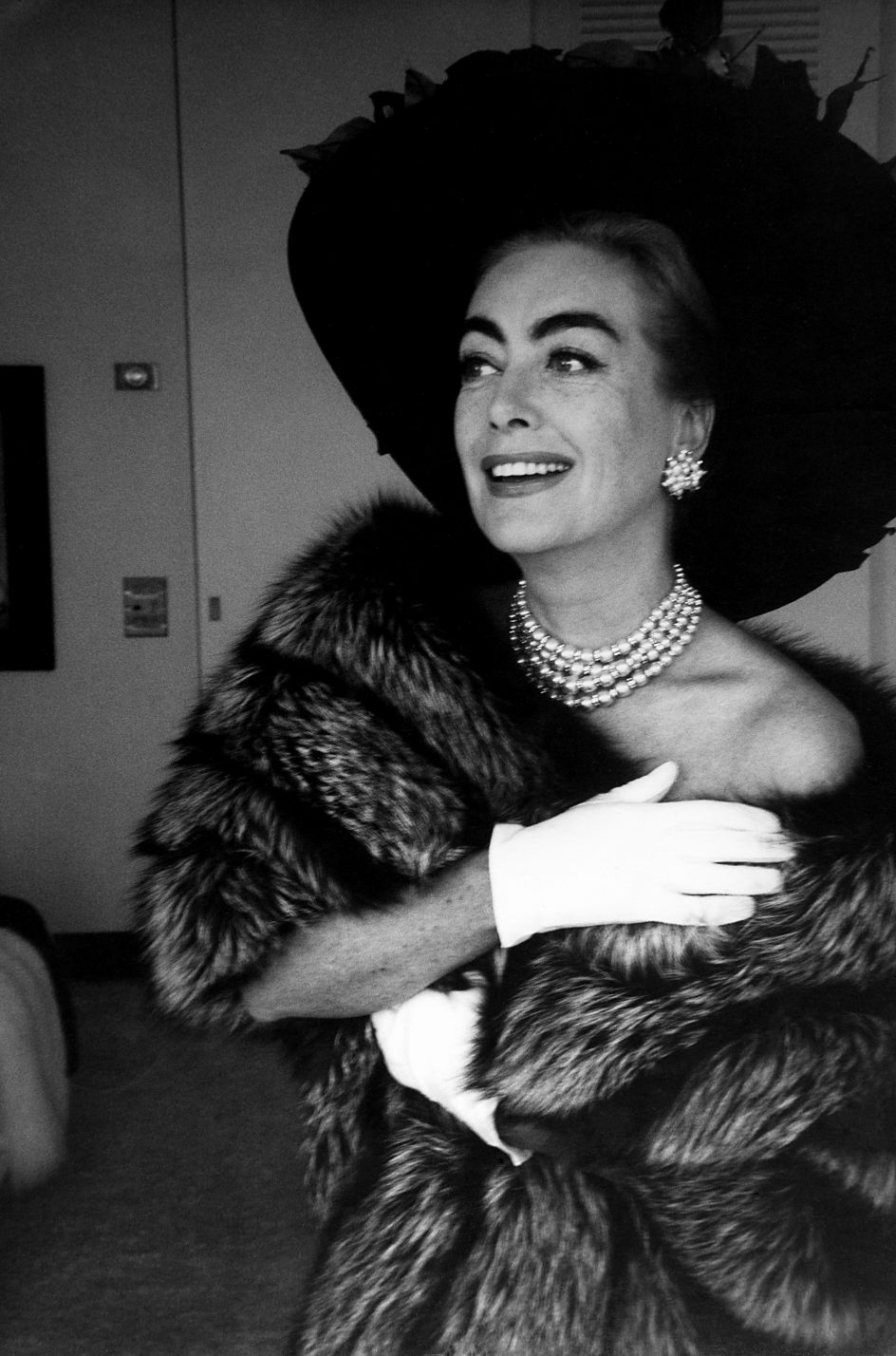 USA. Los Angeles. American actress Joan CRAWFORD. 1959. © Eve Arnold/Magnum Photos