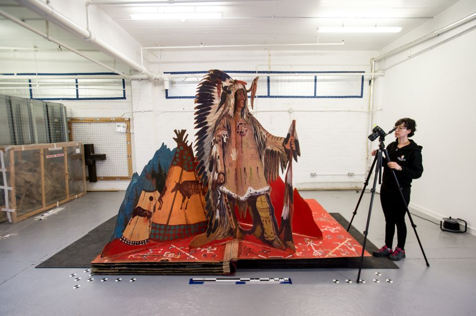 A virtual 3D model of the stage set in the making