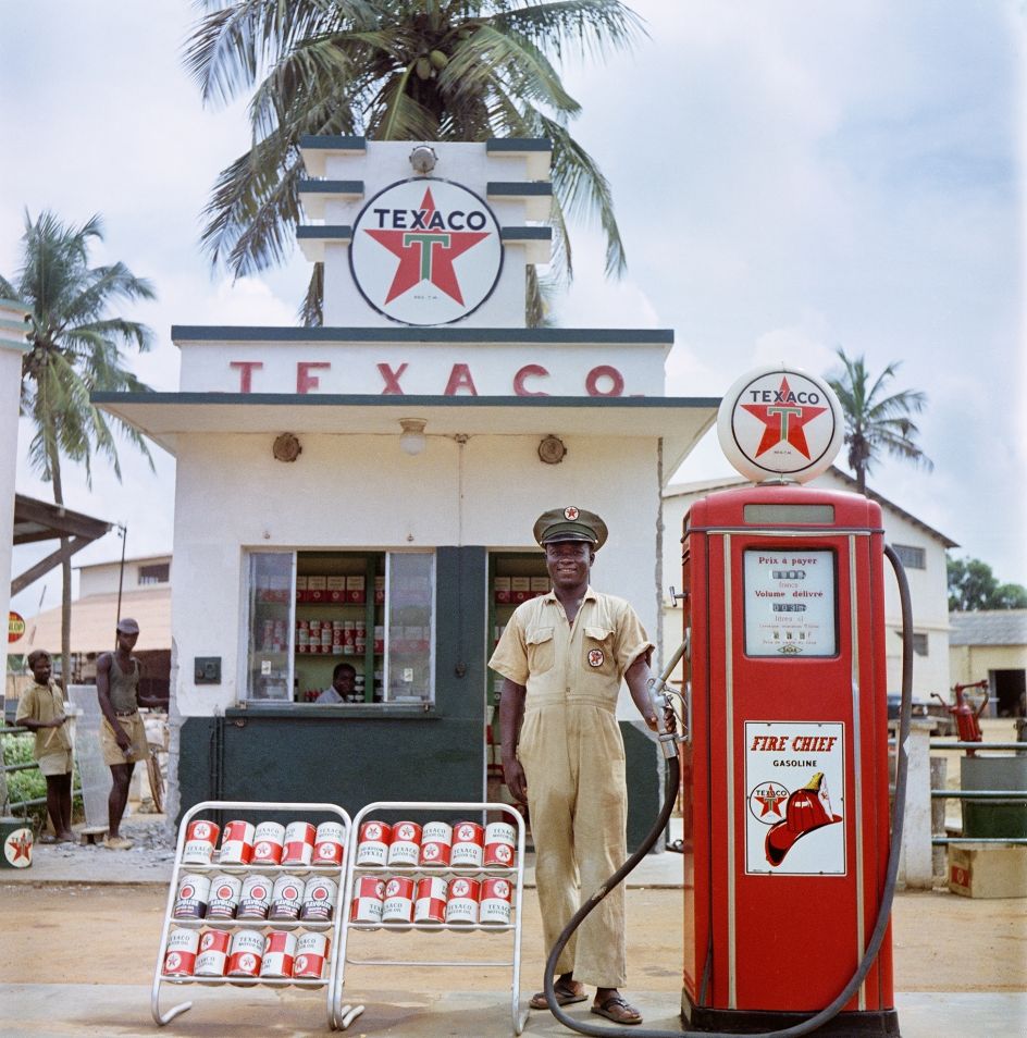 Togoland (Togo), 1958 – Attendant at Texaco station © 2021 Todd Webb Archive