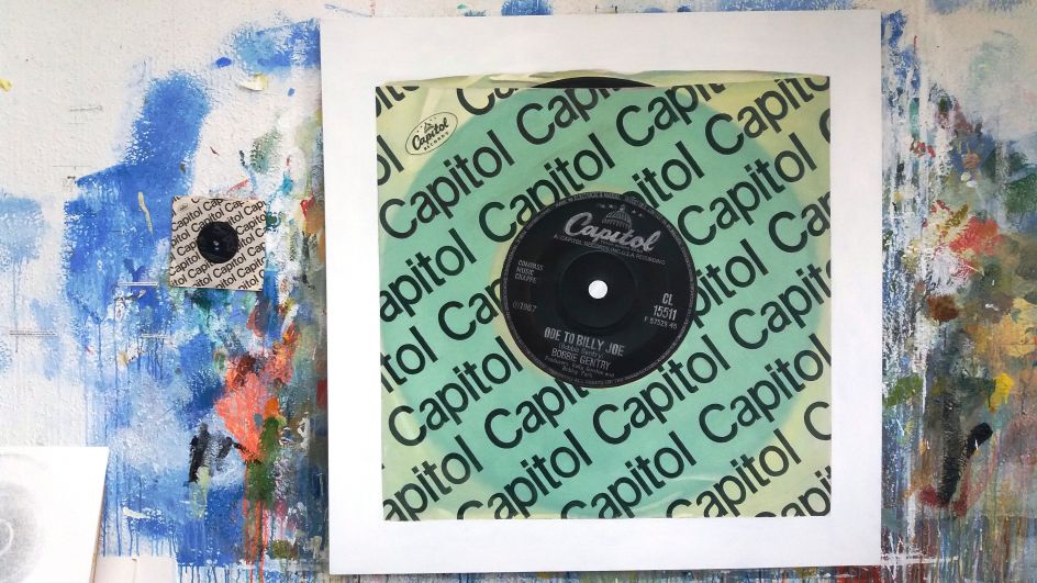 Copyright © Martin Grover