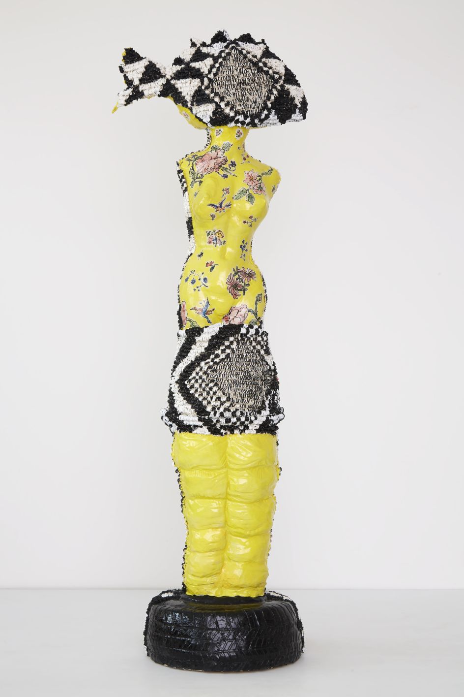 Fish by Francesca DiMattio (2019). Image courtesy the artist and Pippy Houldsworth Gallery. Photograph by Karen Pearson.