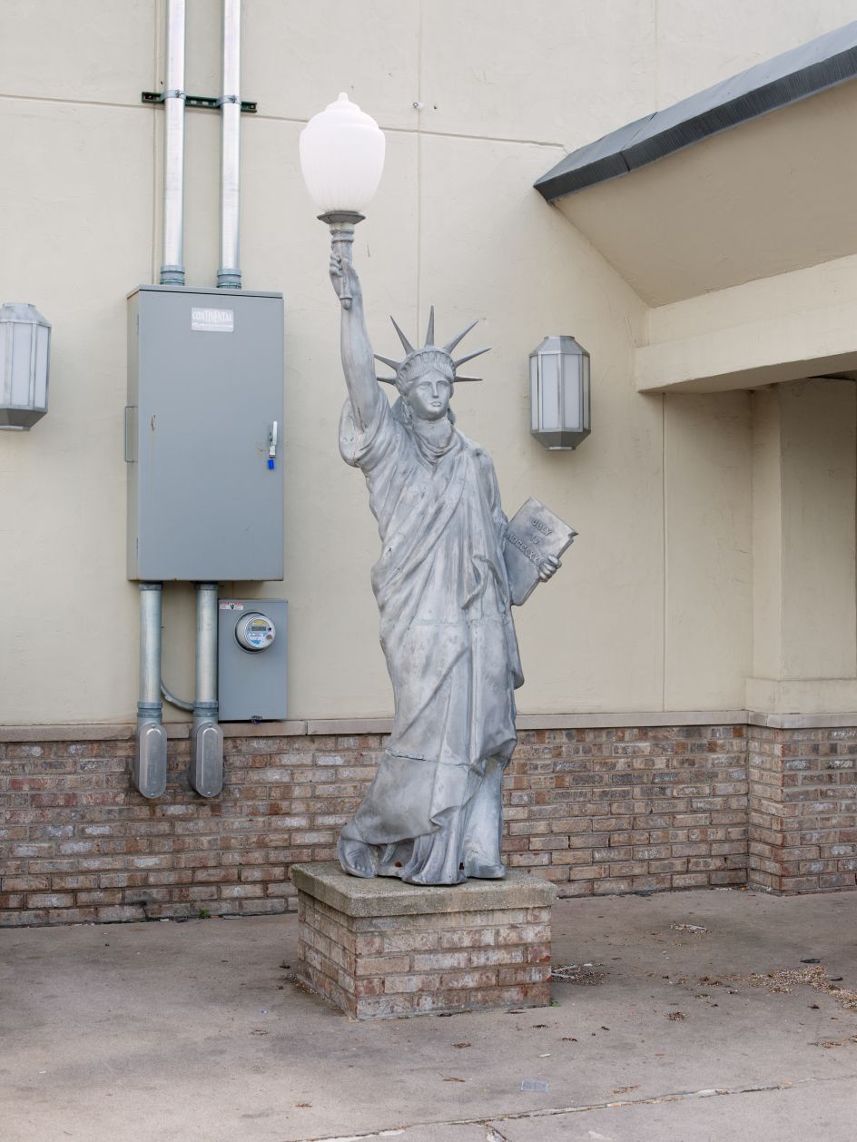 tatue of Liberty, 2017. Courtesy of Corine Vermeulen