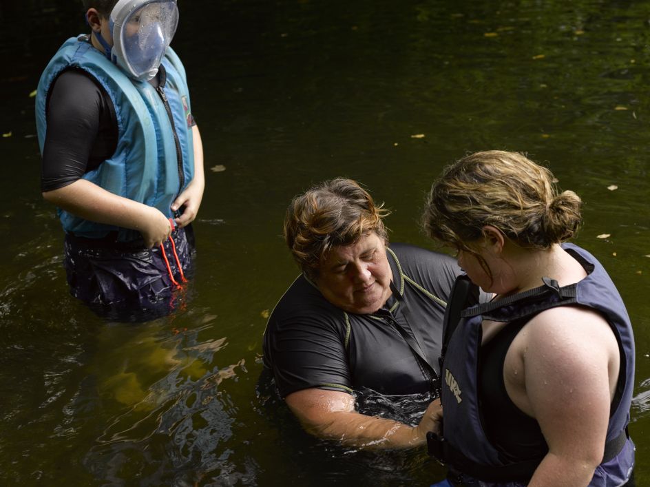 From the series, Holding the Baby © Polly Braden