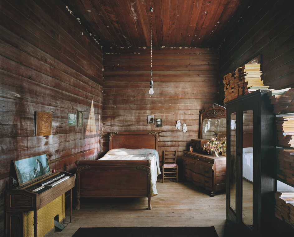 Entry Hall at Broken Arrow, Wilcox County © Andrew Moore, from Blue Alabama