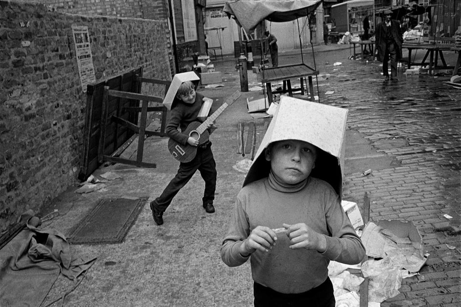 Sclater Street, London E1, 1975 © Paul Trevor