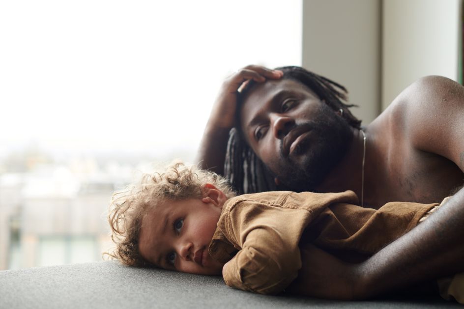 Joe and Eli – From the series, Present Fathers © Sophie Harris-Taylor