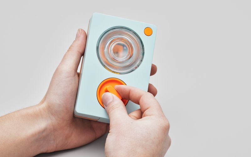 Clever DIY flashlight offers a fun way to teach your kids and help a ...