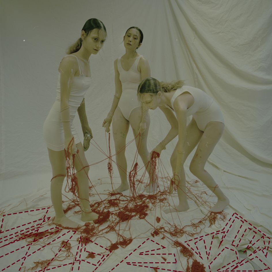 Jovana Mladenovic, Interpretation of monuments