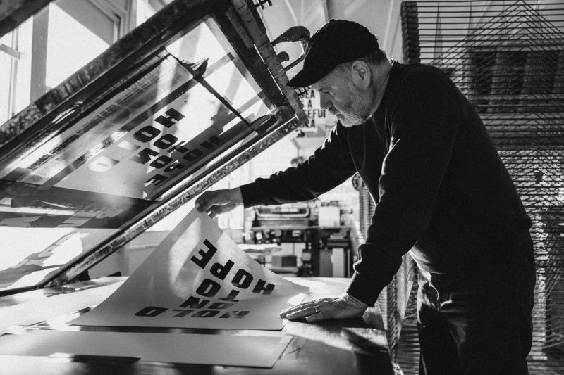 أنتوني بوريل
من أربعة حروف عملاقة إلى رمز غلاستنبري الأكثر تفاؤلاً