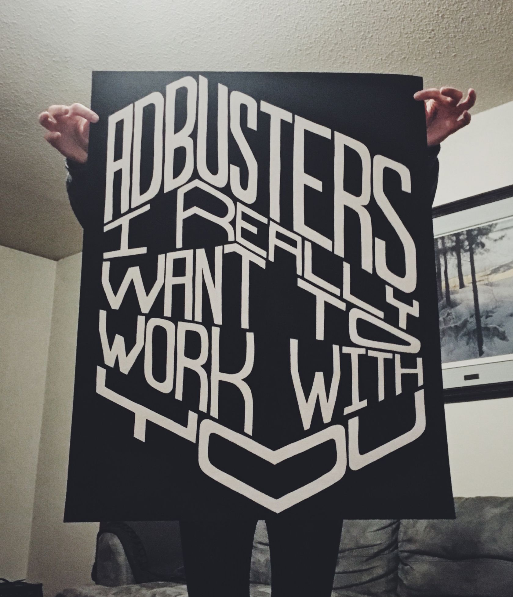 Призыв Джули о работе после приезда в Ванкувер.