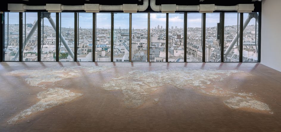 Image Credit Mona Hatoum, Map (clear), 2015, Installation view at Centre Pompidou, Paris, 2015 © Mona Hatoum. Courtesy Galerie Chantal Crousel, Paris. Photo: Florian Kleinefenn