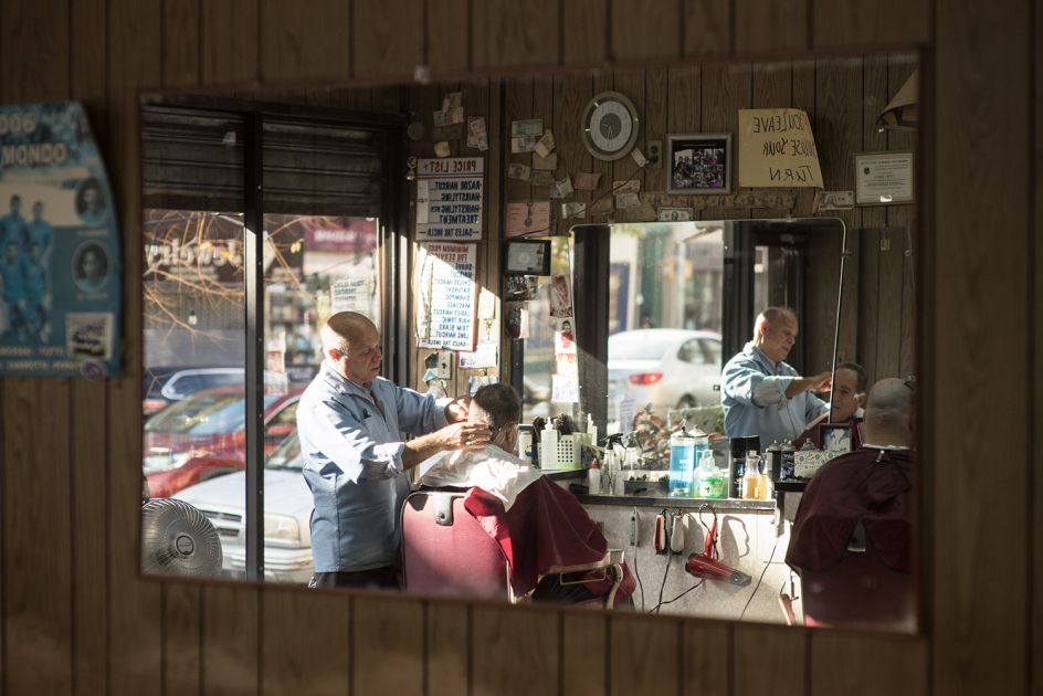Rome Style Barbershop, Brooklyn, New York © Rob Hammer