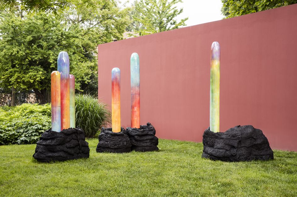 Salvatore Arancio, It Was Only a Matter of Time Before We Found the Pyramid and Forced it Open, (2017), courtesy of the artist and Federica Schiavo Gallery, photography by Andrea Rossetti