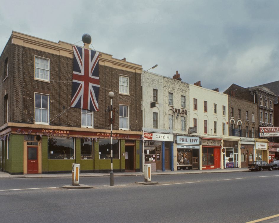 Mile End Road, 1977