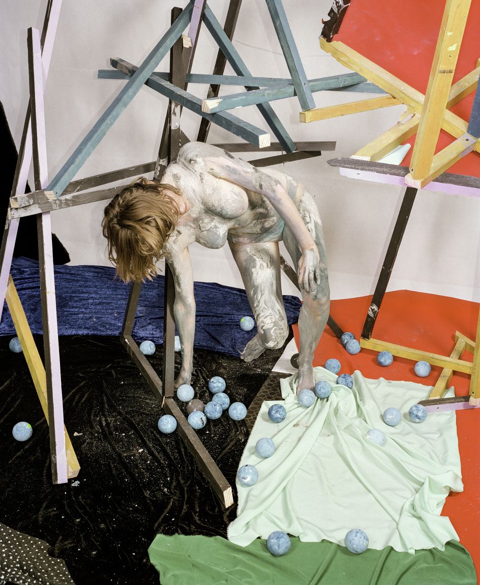 Sculpture Figure study (Mignonne), 2016 © Nico Krijno courtesy Beetles + Huxley