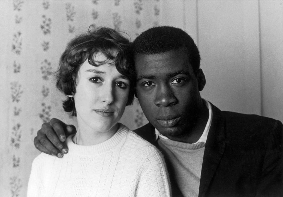Notting Hill couple, 1967 © Charlie Phillips