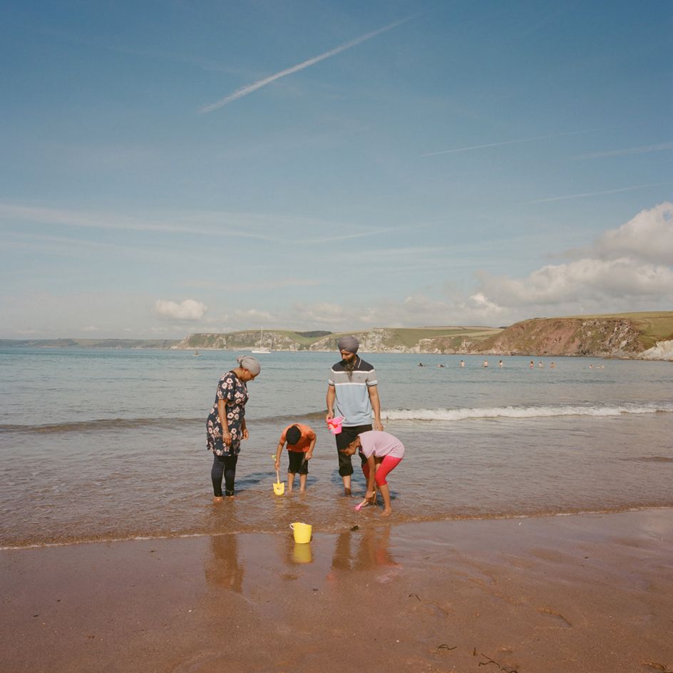 Bhupinder Singh _ Family, Bigbury on Sea (2017) - Suki Dhanda