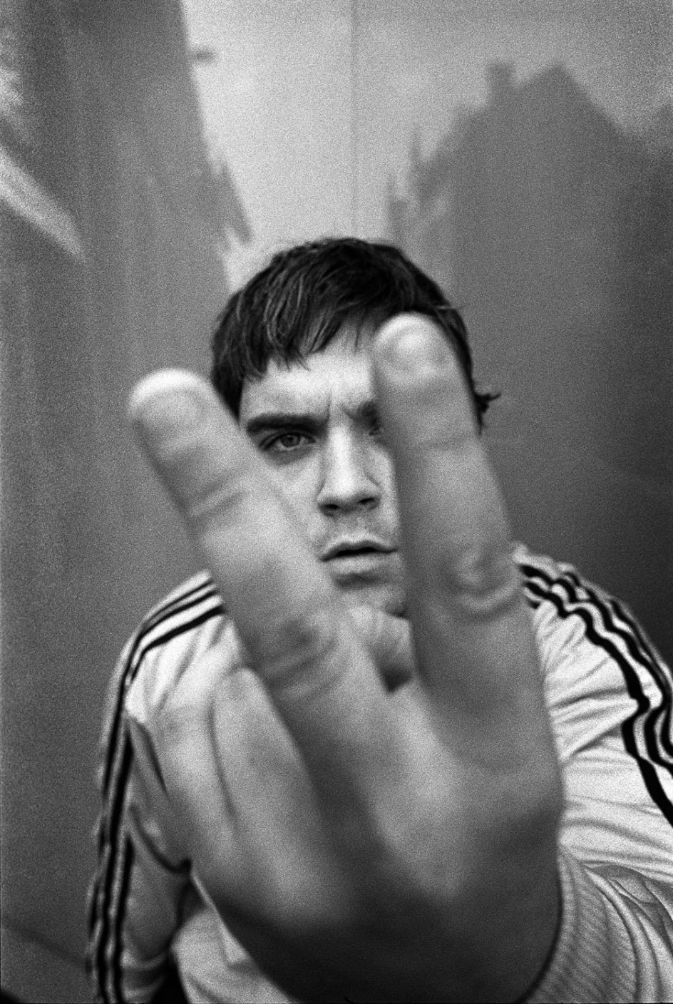 Robbie Williams, Brussels, 1996. © Derek Ridgers