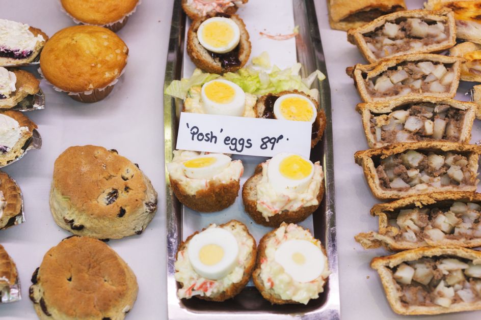 Alism's Delicatessen. Hessle Road, Hull 2017 © Martin Parr / Magnum Photos