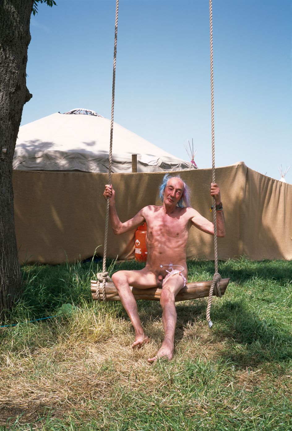 From the series, Where Have All The Flowers Gone © Tom Hunter