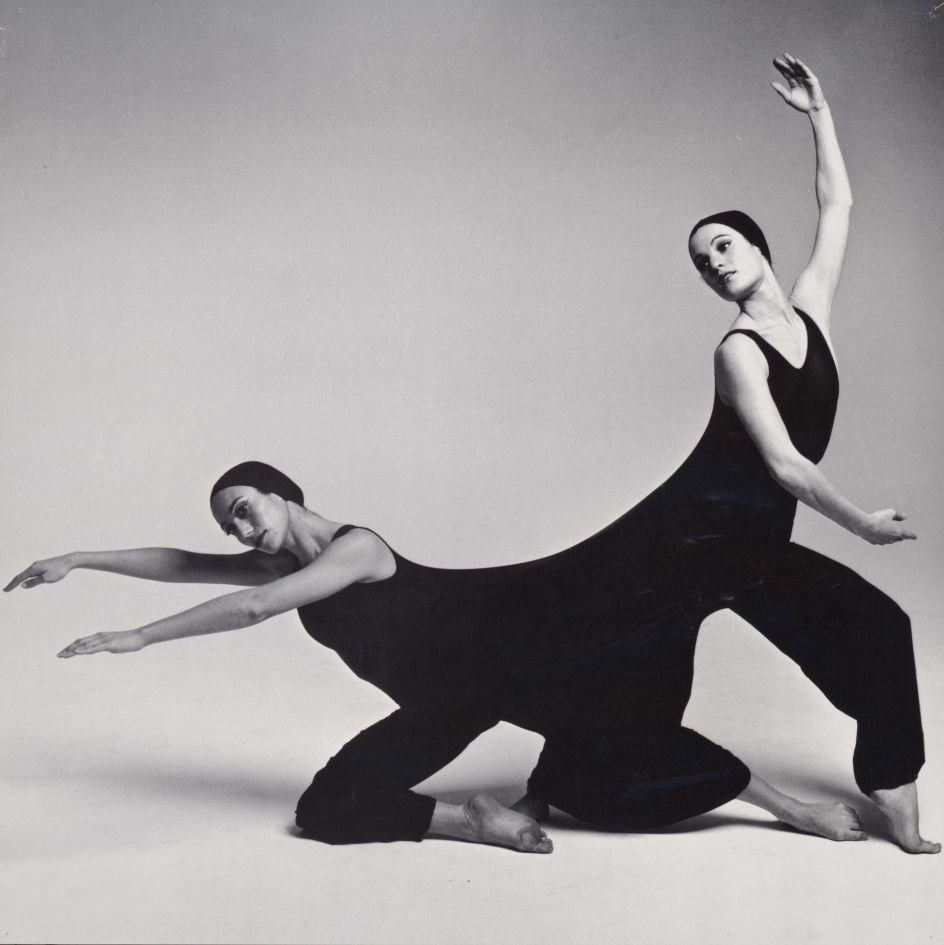 Dan Esgro. Bella Lewitzky Dance Company, c. 1970–80. (From the Library of Congress, Prints & Photographs Division)