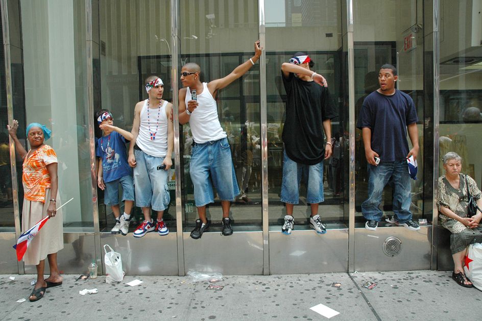 Richard Bram, Domincan Day Parade, 6th Ave, New York, 2005 Image Credit: © Richard Bram