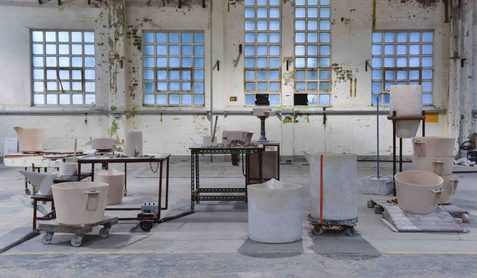 Eva Masterman, Touch Me Use Me, found furniture, ceramics, motors, wire, steel, pipe, graphite, 2007, photo Joel Fildes