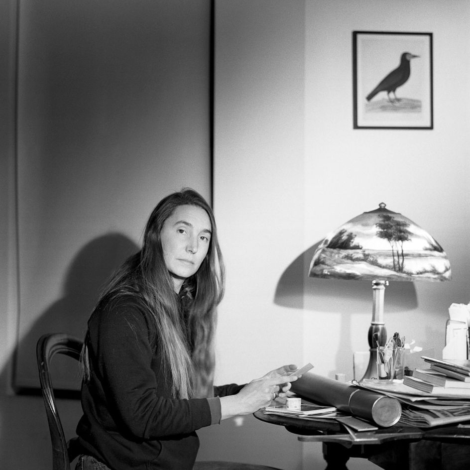 Jenny Holzer, N.Y.C., 1984 © Jeannette Montgomery Barron