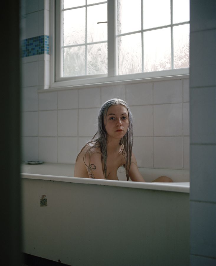 Alice from the series ‘Of Quiet Birds’ ( © Sadie Catt